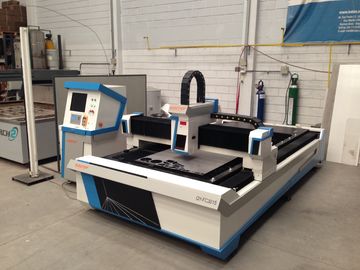 Chiny Laser power 2000W fiber laser cutting machine for cutting stainless steel and carbon steel dostawca