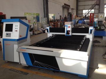 Chiny 20mm Carbon steel and 10mm stainless steel laser cutting machine with CNC fiber laser dostawca